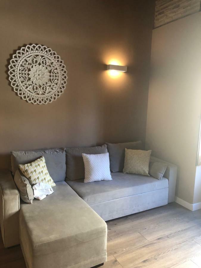 Perla Apartments Valence Extérieur photo