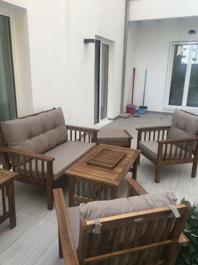 Perla Apartments Valence Extérieur photo