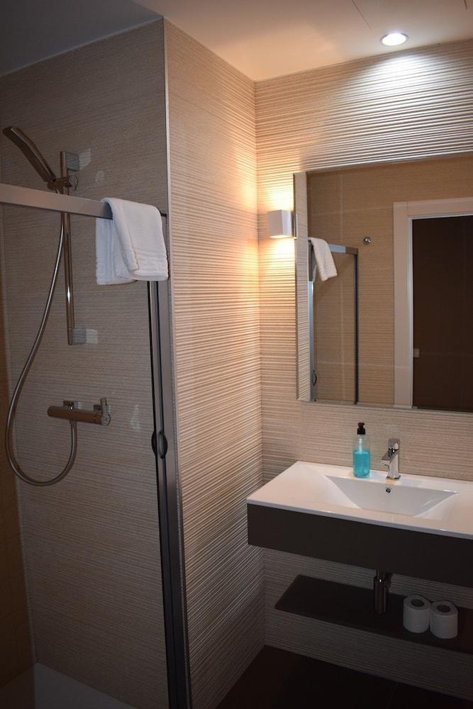 Perla Apartments Valence Extérieur photo
